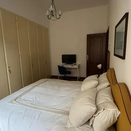 Bright & Cozy Center